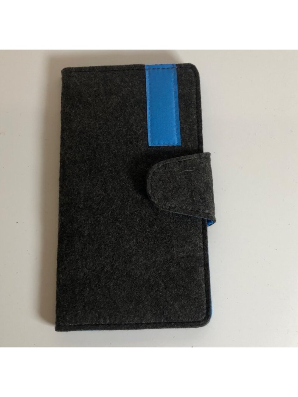 Felt Wallet Magnetic Snap Closure Travel Organizer Gray Blue 4.5x8.25 Closed NEW